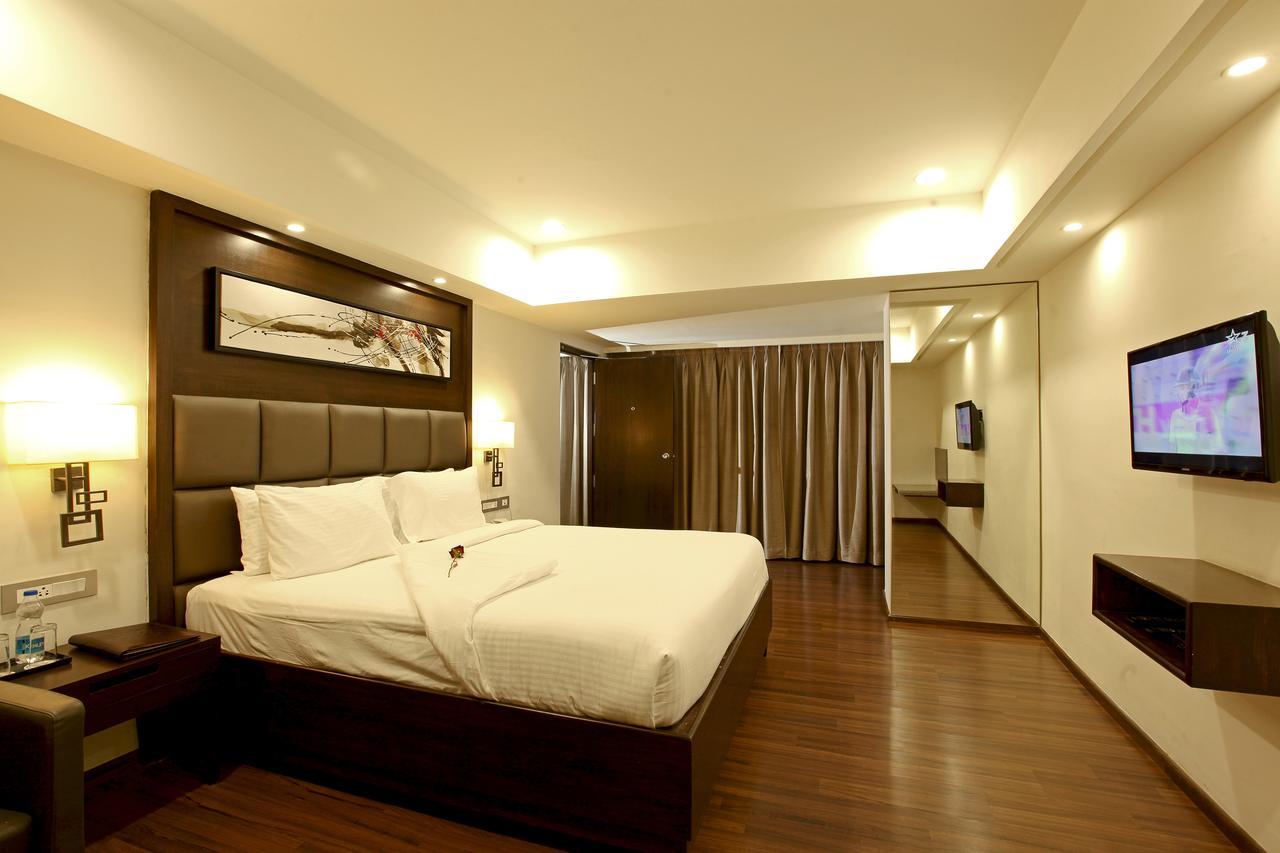 Goutham Grand Hotel Tenali Luaran gambar