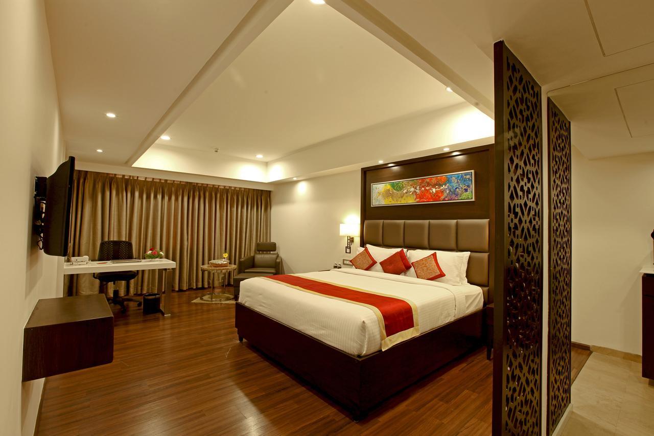 Goutham Grand Hotel Tenali Luaran gambar