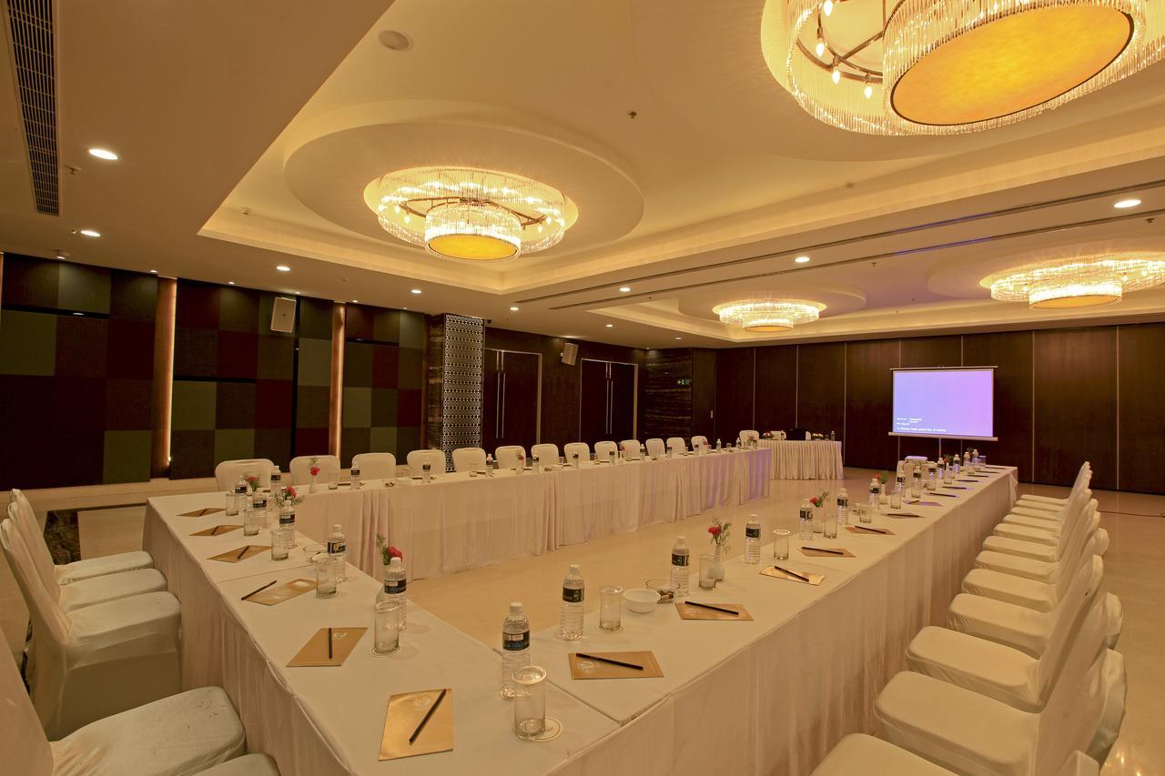 Goutham Grand Hotel Tenali Luaran gambar