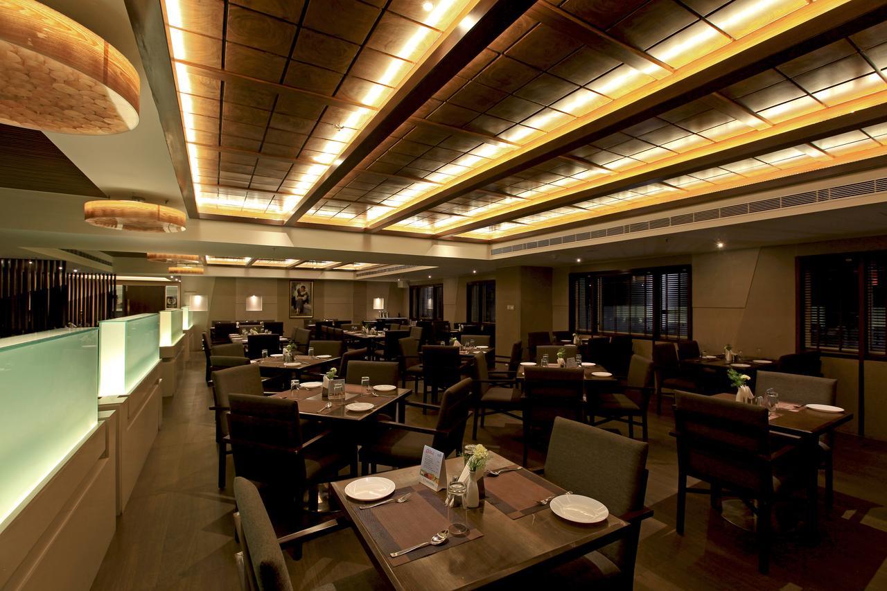 Goutham Grand Hotel Tenali Luaran gambar