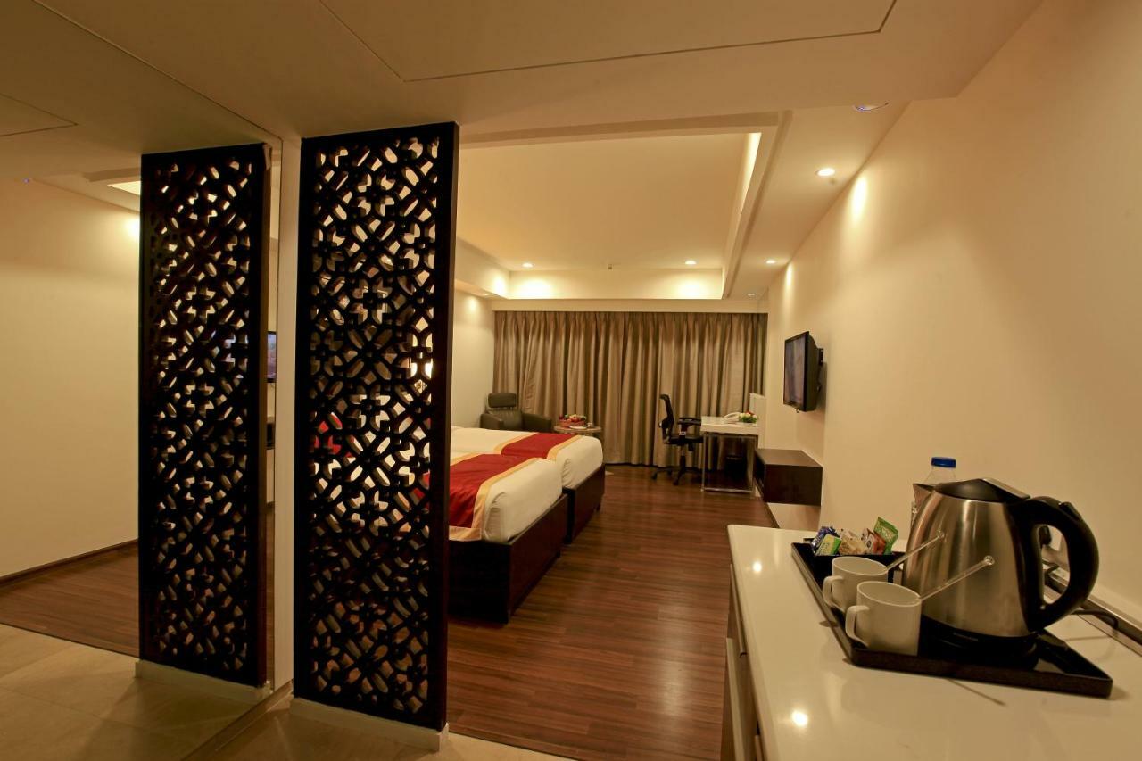 Goutham Grand Hotel Tenali Luaran gambar