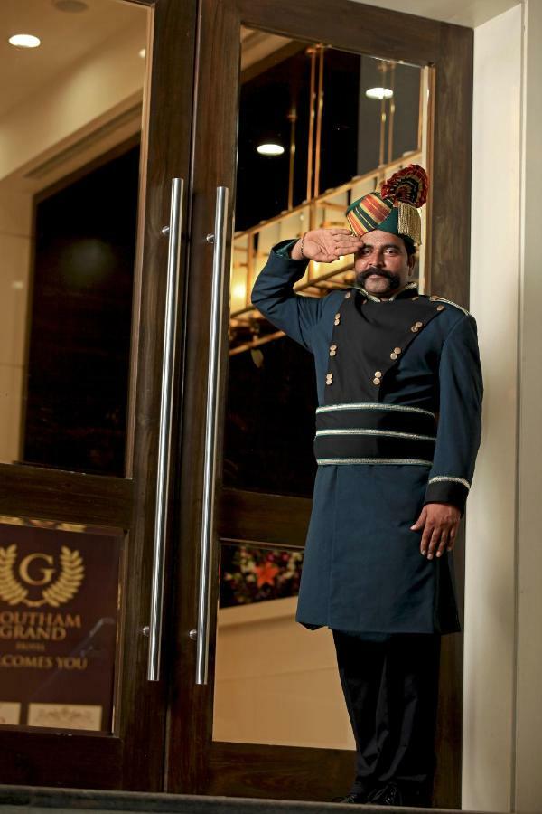 Goutham Grand Hotel Tenali Luaran gambar